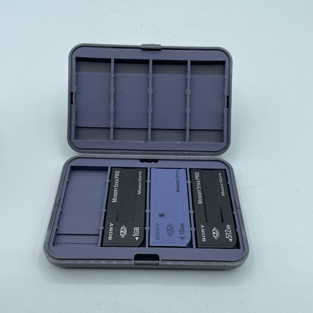 Sony Memory‎ Stick 3 Card Lot  (16MB, 512MB, 1 GB) + Case & Sony MRW62E-T Reader